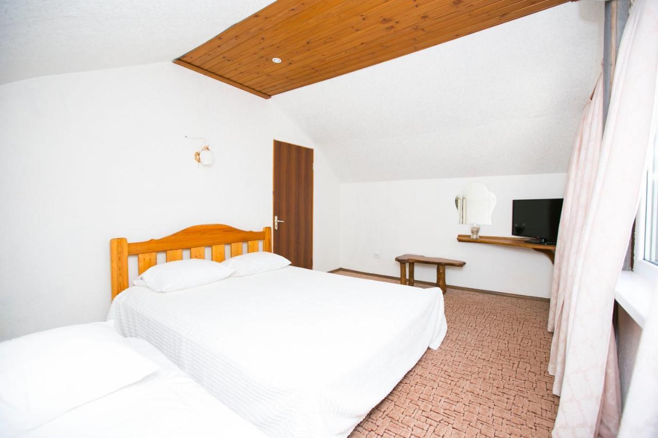 Guest House Lavr Gagra Esterno foto
