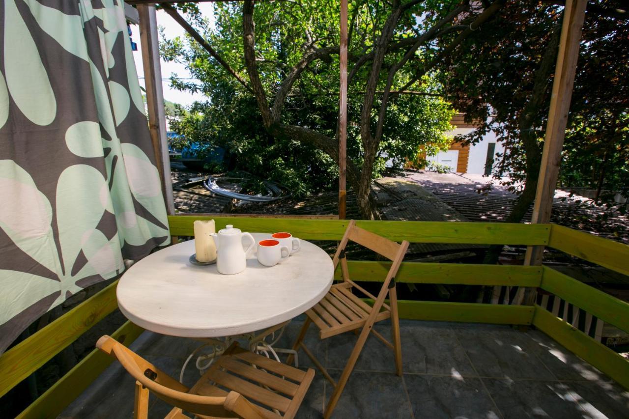Guest House Lavr Gagra Esterno foto