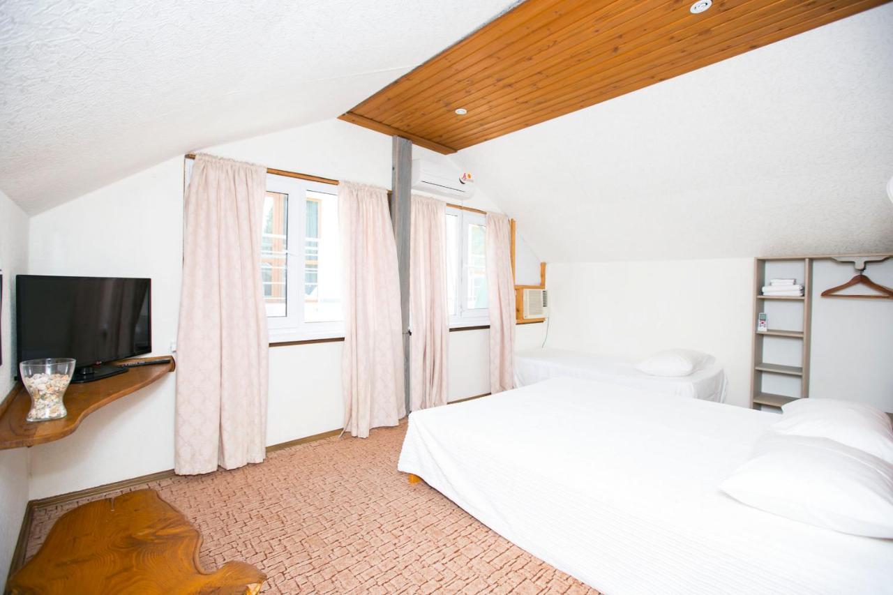 Guest House Lavr Gagra Esterno foto